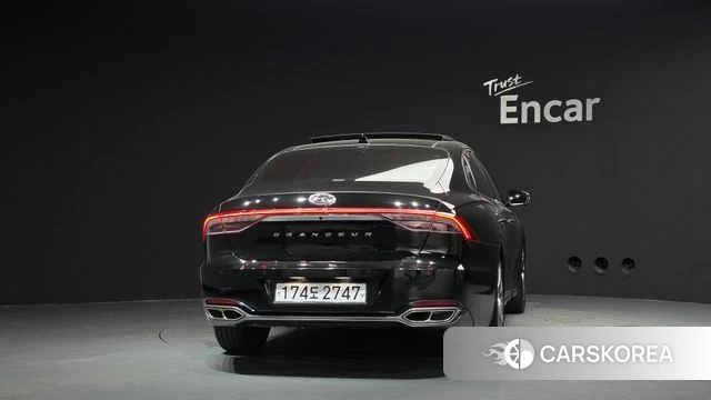 Hyundai The New Grandeur IG id 4585481 из Кореи 30