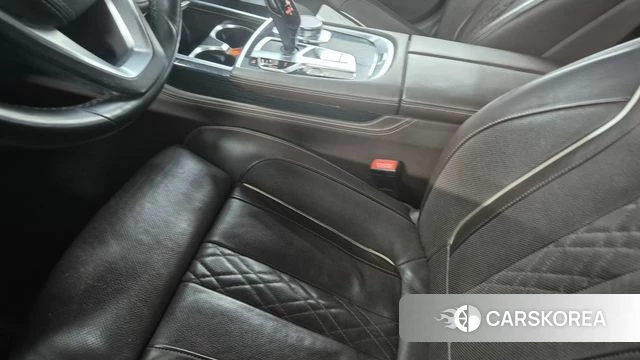 BMW 7 Series (G11) 2018 Черный из Кореи, фото 5