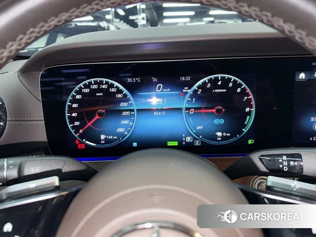 Mercedes-Benz E-class PHEV id 4277924 из Китая 11