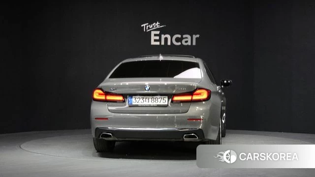 BMW 5 Series (G30) id 3923938 из Кореи 14