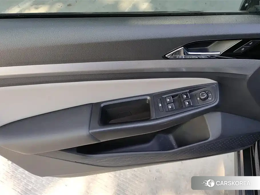 Volkswagen Bora id 4559786 из Китая 10