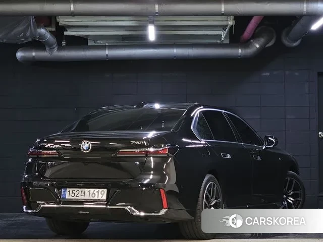 BMW 7 Series (G70) id 3659057 из Кореи 14