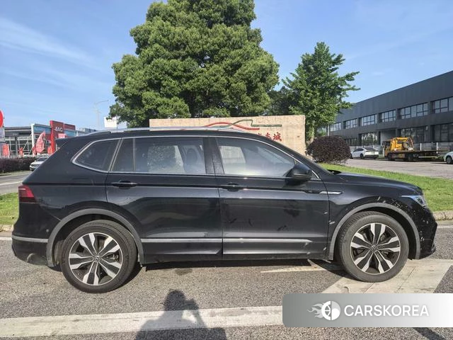 Volkswagen Tiguan L 2022 Черный из Китая, фото 6