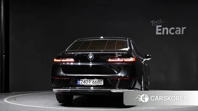 BMW 7 Series (G70) id 3026838 из Кореи 14