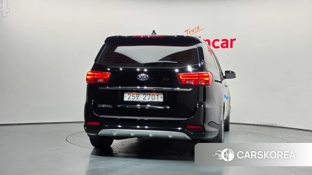 Kia The New Carnival id 4746919 из Кореи 27