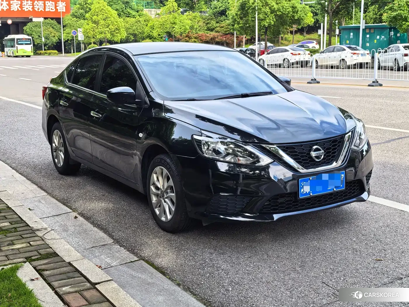 Nissan Sylphy 2023 Черный из Китая, фото 4