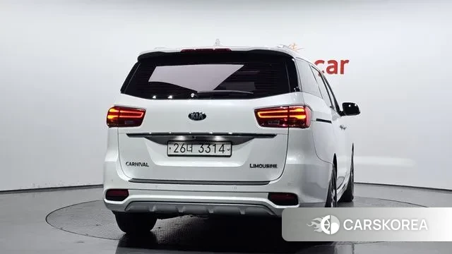 Kia The New Carnival id 3709439 из Кореи 14