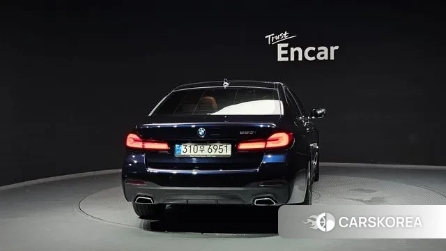 BMW 5 Series (G30) id 3058997 из Кореи 14