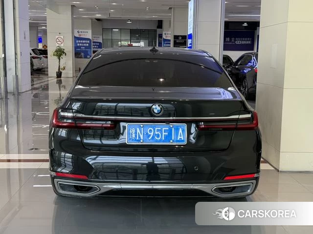 BMW 7 series 2022 Черный из Китая, фото 4