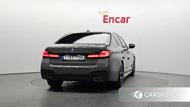 BMW 5 Series (G30) id 3378635 из Кореи 14