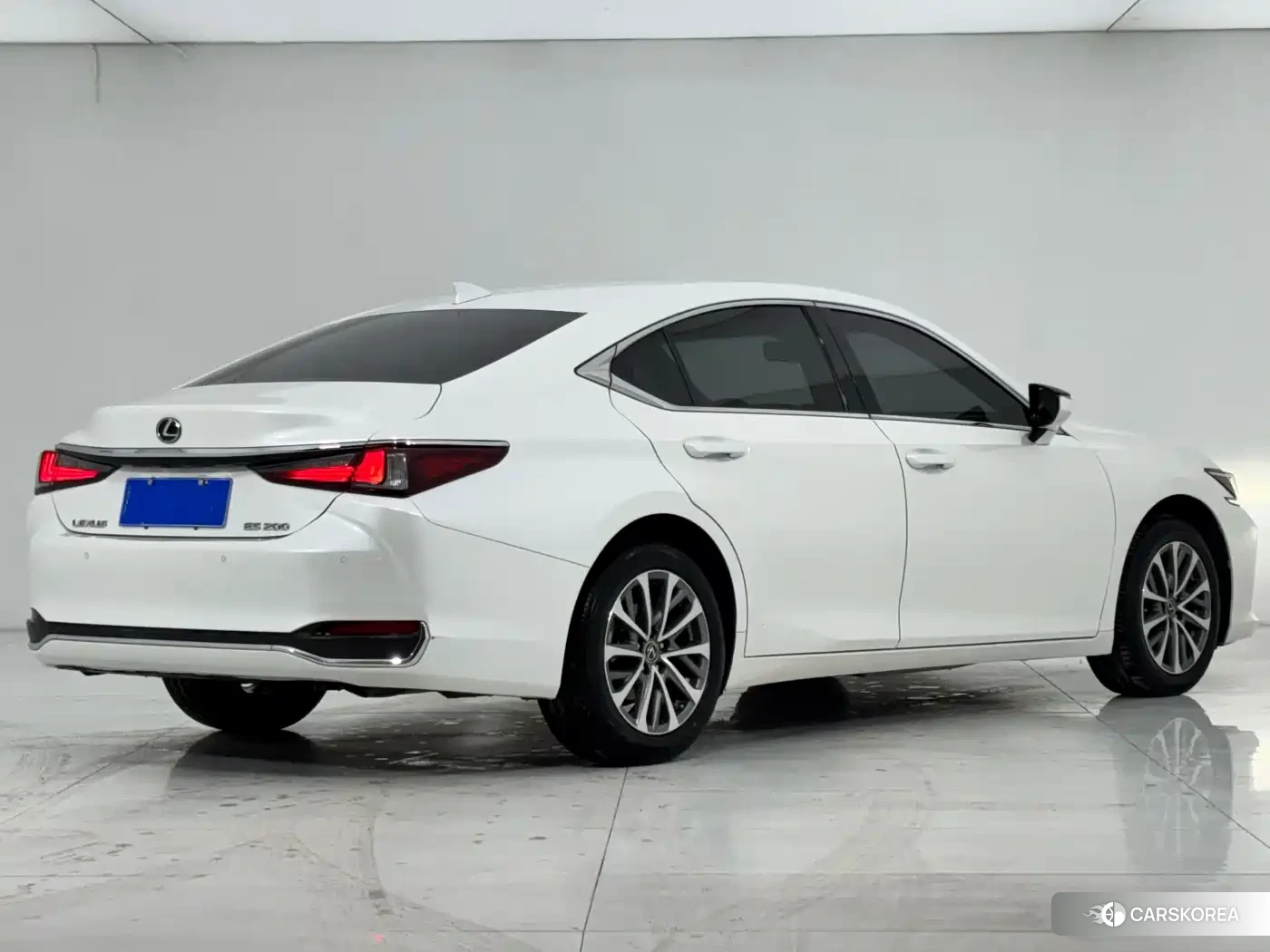 Lexus ES 2022 Белый из Китая, фото 4