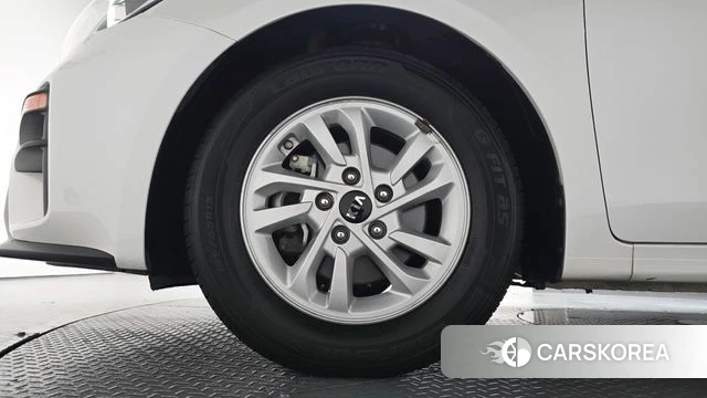 Kia Come New K3 id 4836672 из Кореи 27