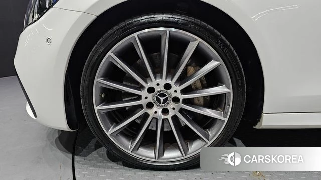 Mercedes-Benz E-Class W213 id 4631273 из Кореи 27