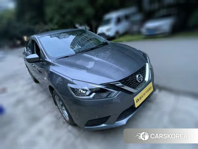 Nissan Xuan Yi 2025 Темно-серый из Китая, фото 4