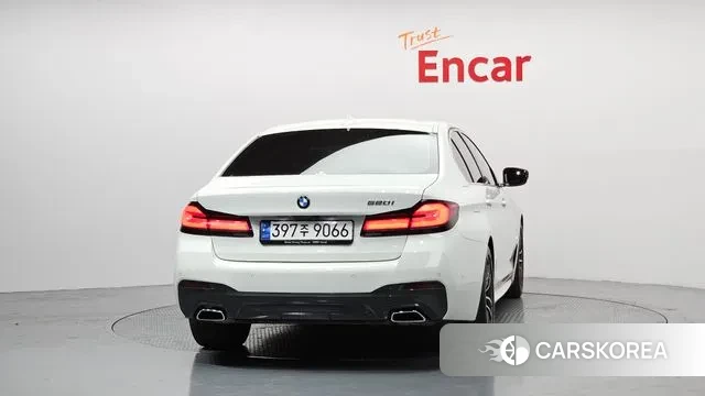 BMW 5 Series (G30) id 3388927 из Кореи 14