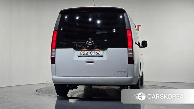 Hyundai Staria id 3842912 из Кореи 14