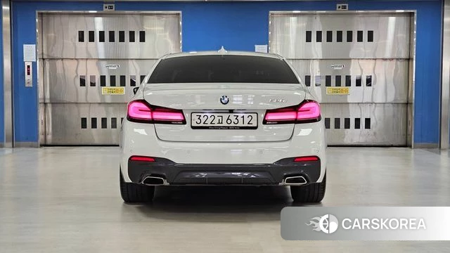 BMW 5 Series (G30) id 4534864 из Кореи 14
