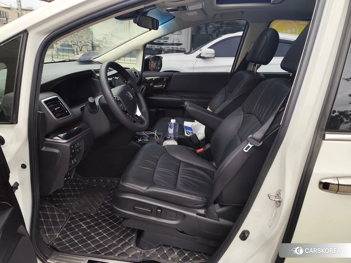 Honda Odyssey 2020 Белый из Китая, фото 4