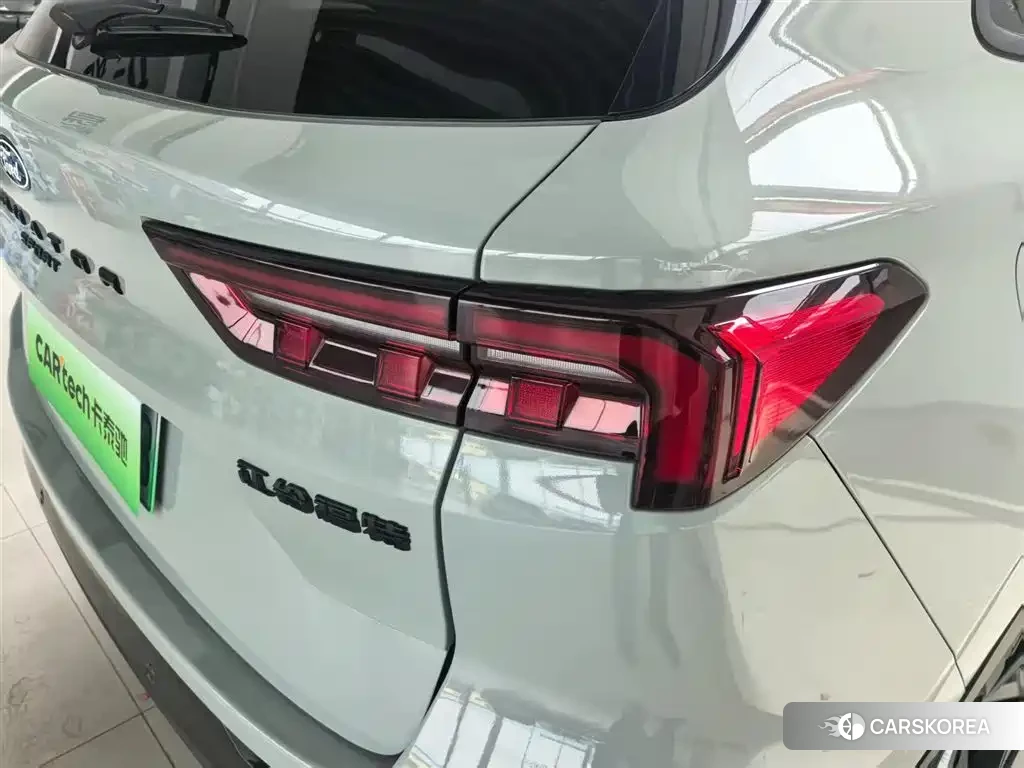 Ford Equator 2025 Silver/gray из Китая, фото 6