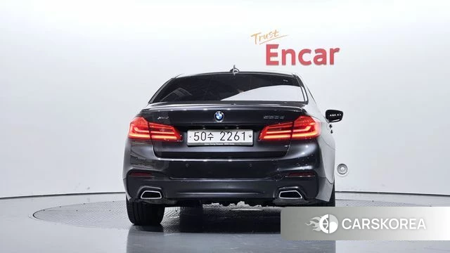 BMW 5 Series (G30) id 4856550 из Кореи 33