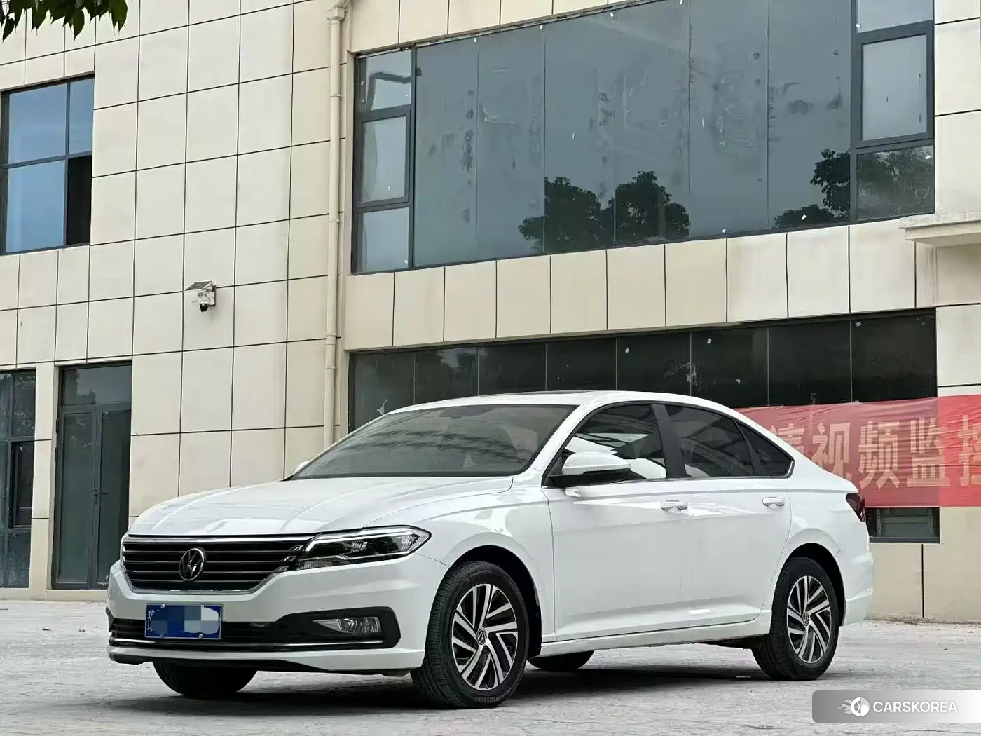 Volkswagen Lavida 2022 Белый из Китая, фото 4