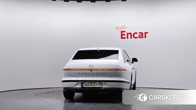 Hyundai Grandeur (GN7) id 3566093 из Кореи 14