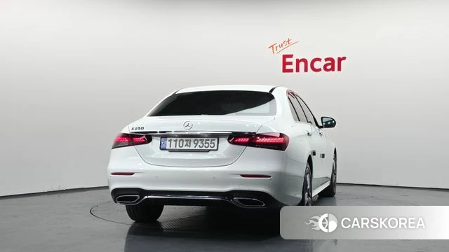 Mercedes-Benz E-Class W213 id 4223509 из Кореи 26