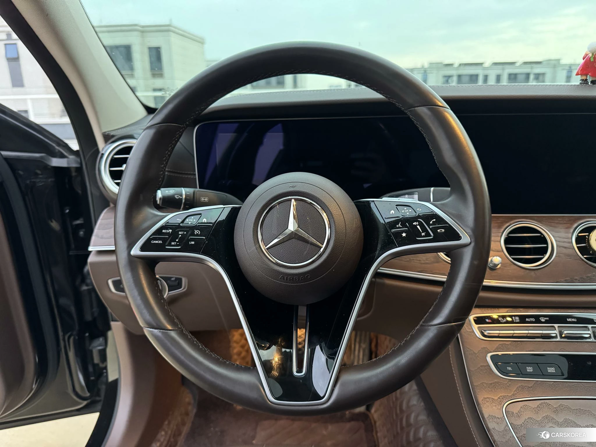 Mercedes-Benz E-Class id 4461748 из Китая 10