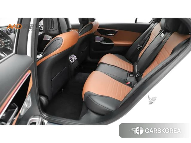 Mercedes-Benz Class C 2022 Белый из Китая, фото 4