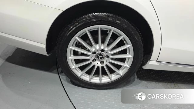 Mercedes-Benz E-Class W213 id 4651240 из Кореи 26