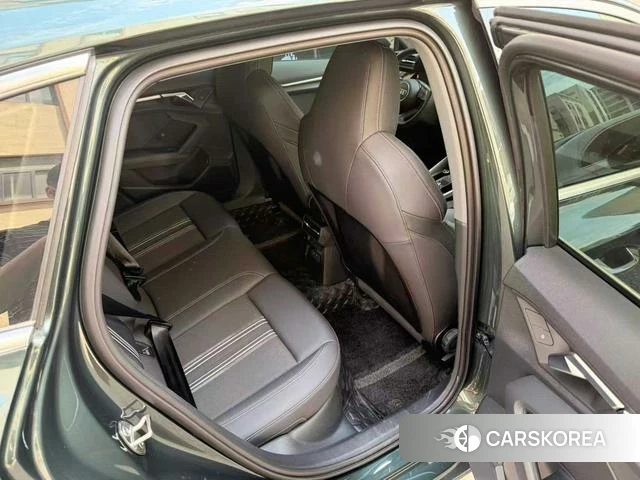 Audi A3 2023 Черный из Китая, фото 4
