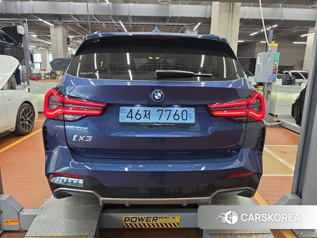 BMW iX3 2025 Синий из Кореи, фото 4