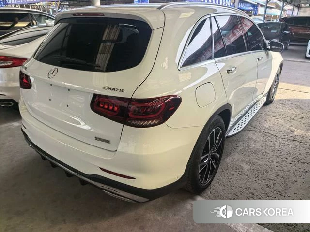 Mercedes-Benz GLC 2021 Белый из Китая, фото 4