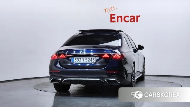 Mercedes-Benz E-Class W214 id 4584116 из Кореи 32
