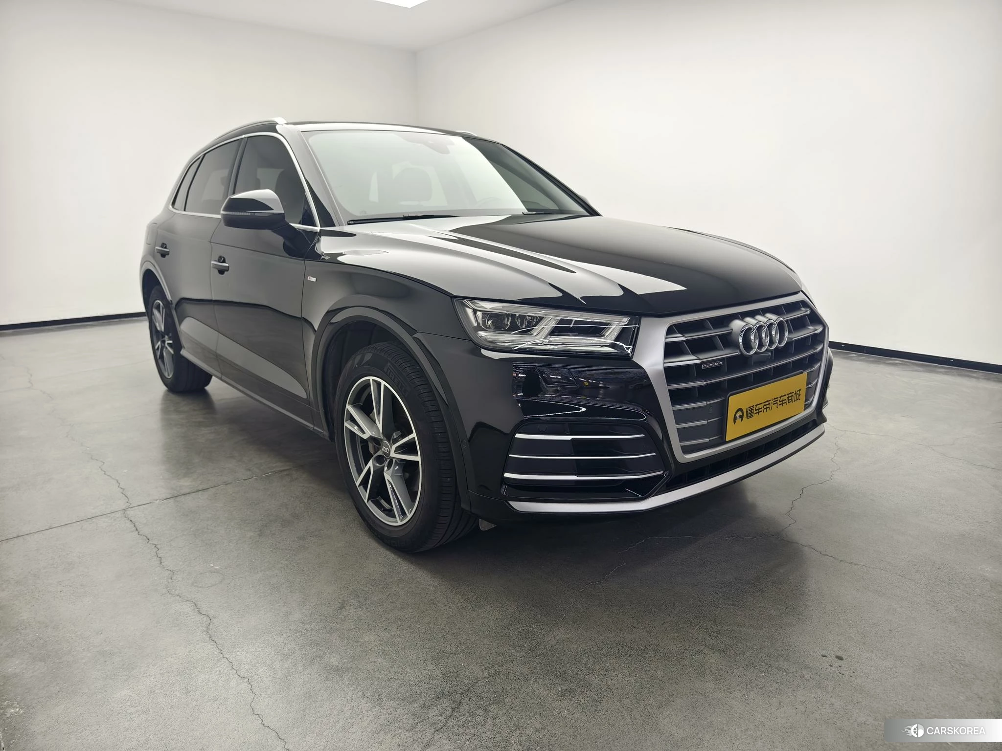 Audi Q5L 2019 Черный из Китая, фото 4