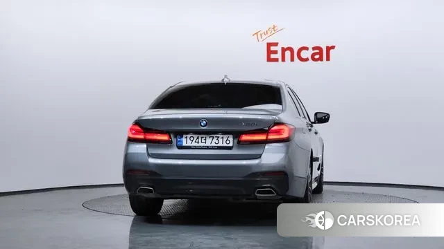 BMW 5 Series (G30) id 3528864 из Кореи 14