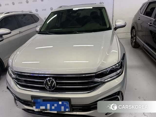 Volkswagen Tiguan L 2023 Серебристо-серый из Китая, фото 6