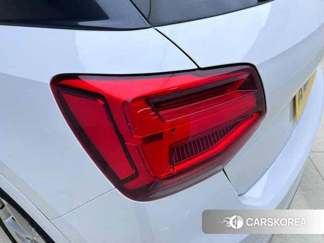 Audi Q2L id 3869616 из Китая 14