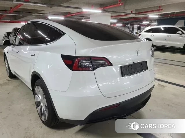 Tesla Model Y id 3021402 из Кореи 9