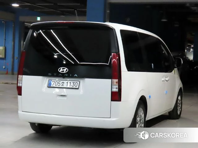 Hyundai Staria 2024 Белый из Кореи, фото 4