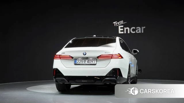 BMW 5 Series (G60) id 4734745 из Кореи 32