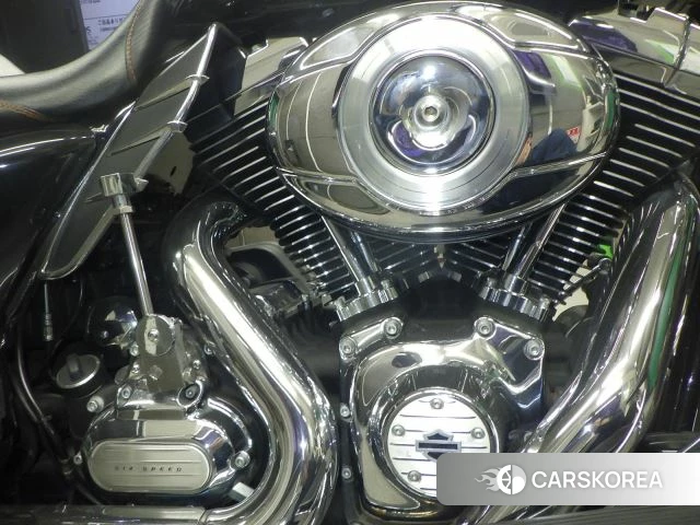 Engine photo