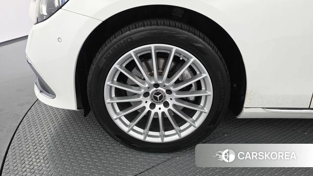 Mercedes-Benz E-Class W213 id 4745906 из Кореи 28
