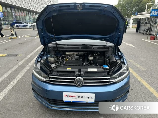 Volkswagen Touran L id 4239948 из Китая 9
