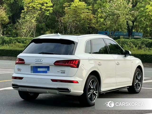 Audi Q5L id 4278756 из Китая 9