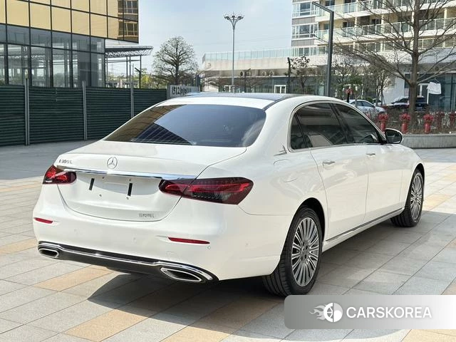 Mercedes-Benz E-class id 4279376 из Китая 14