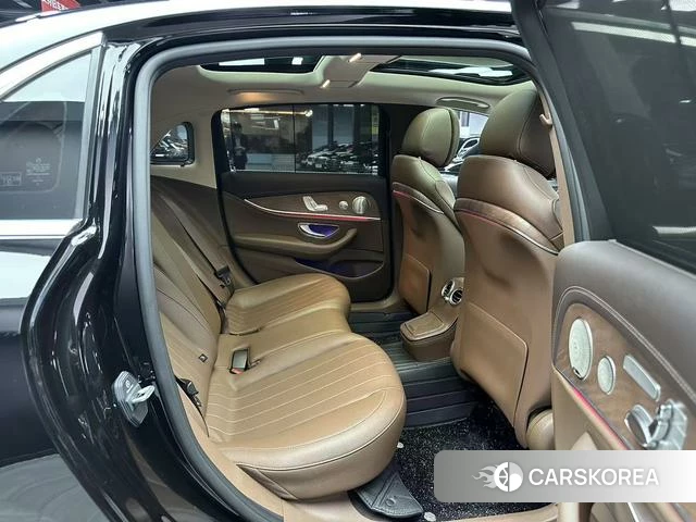 Mercedes-Benz E-class id 4290455 из Китая 10
