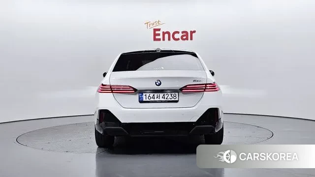 BMW 5 Series (G60) id 3580864 из Кореи 14