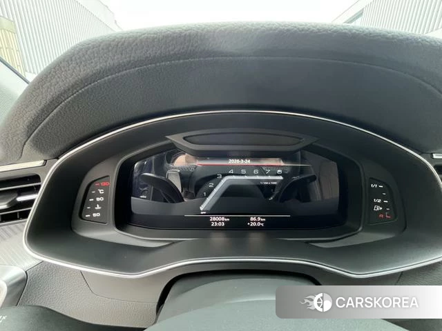 Audi A7L id 4261799 из Китая 8