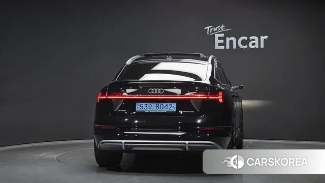Audi e-Tron id 3012304 из Кореи 14